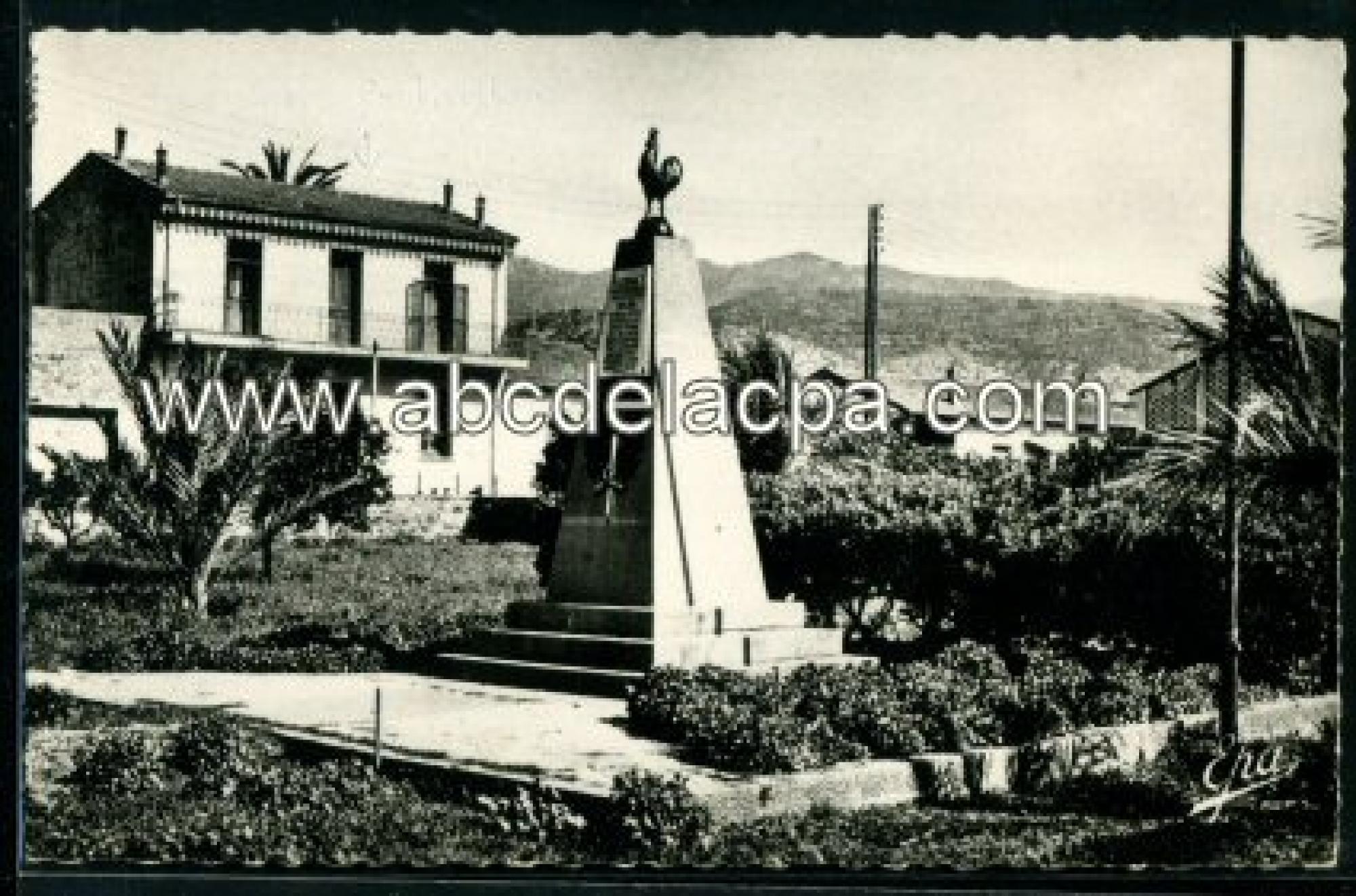 Tazmalt  - le monument aux morts