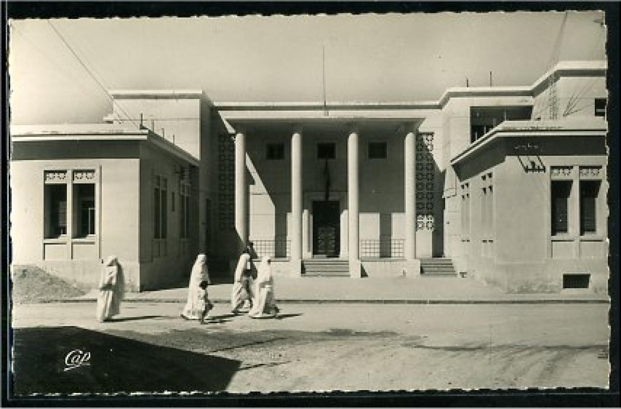 Tiaret  - la sous préfecture