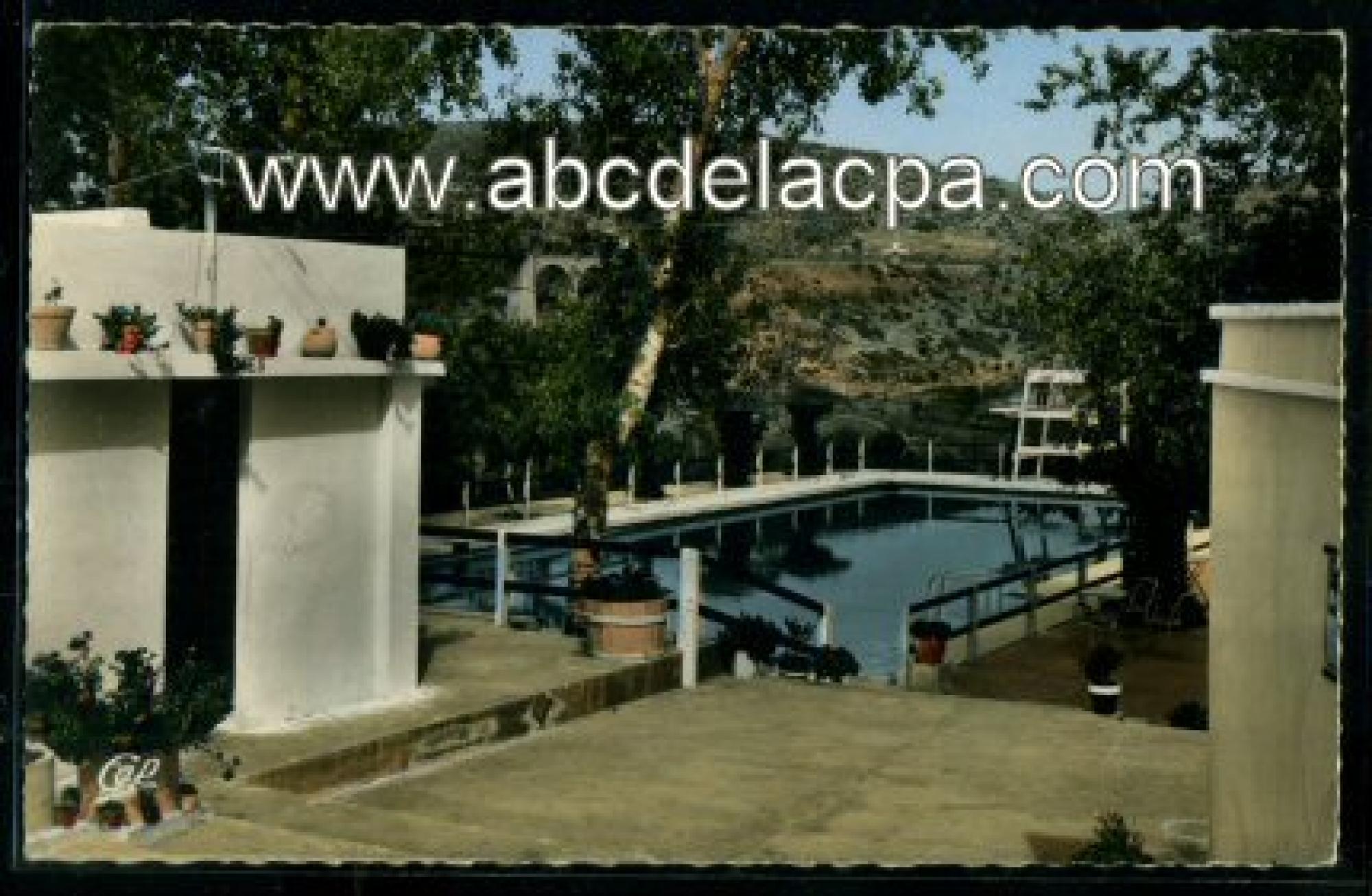 Tiaret  - la piscine saint louis