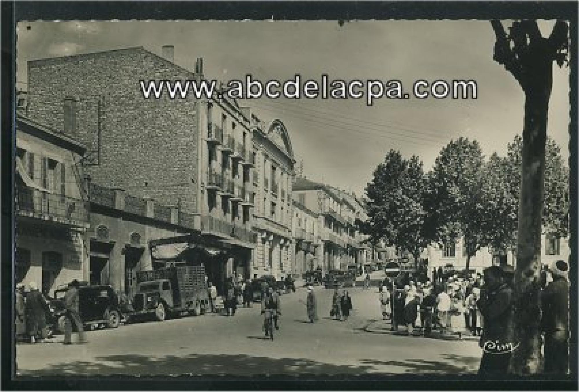 Tiaret  - perspective sur la rue cambon