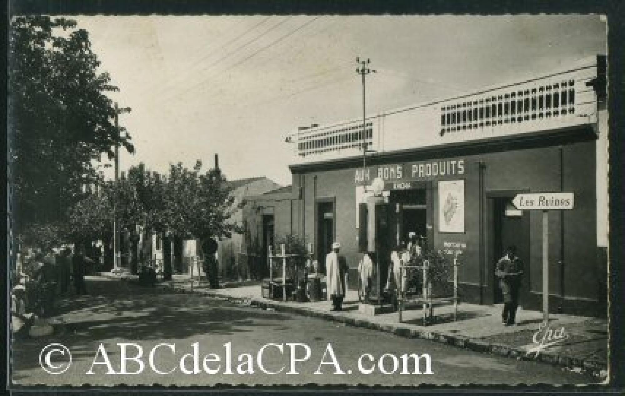 Tigzirt  - avenue des ruines romaines (pompe à essence)