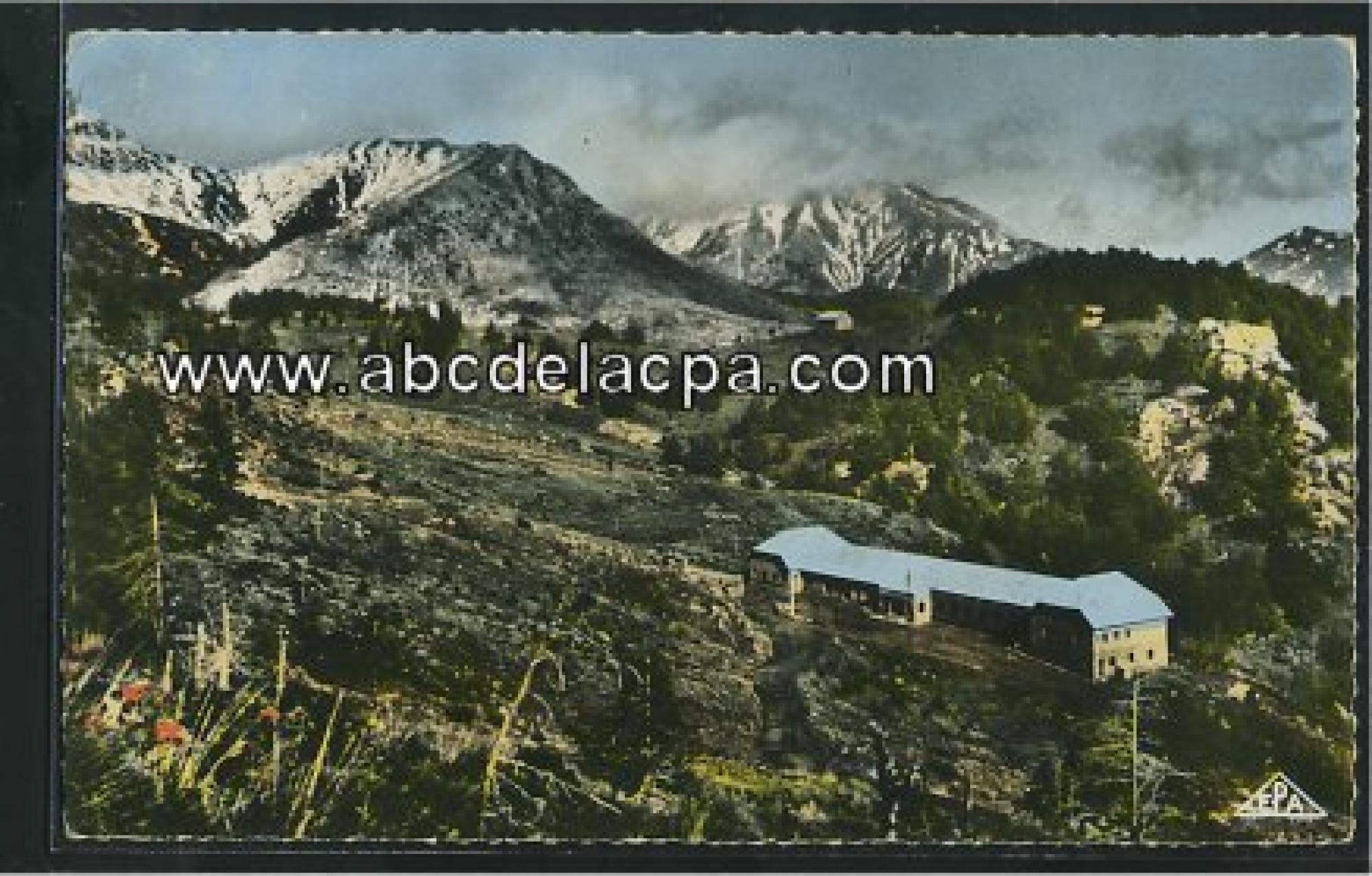 Tikjda  - montagnes de neige éternelle et colonie de vacances