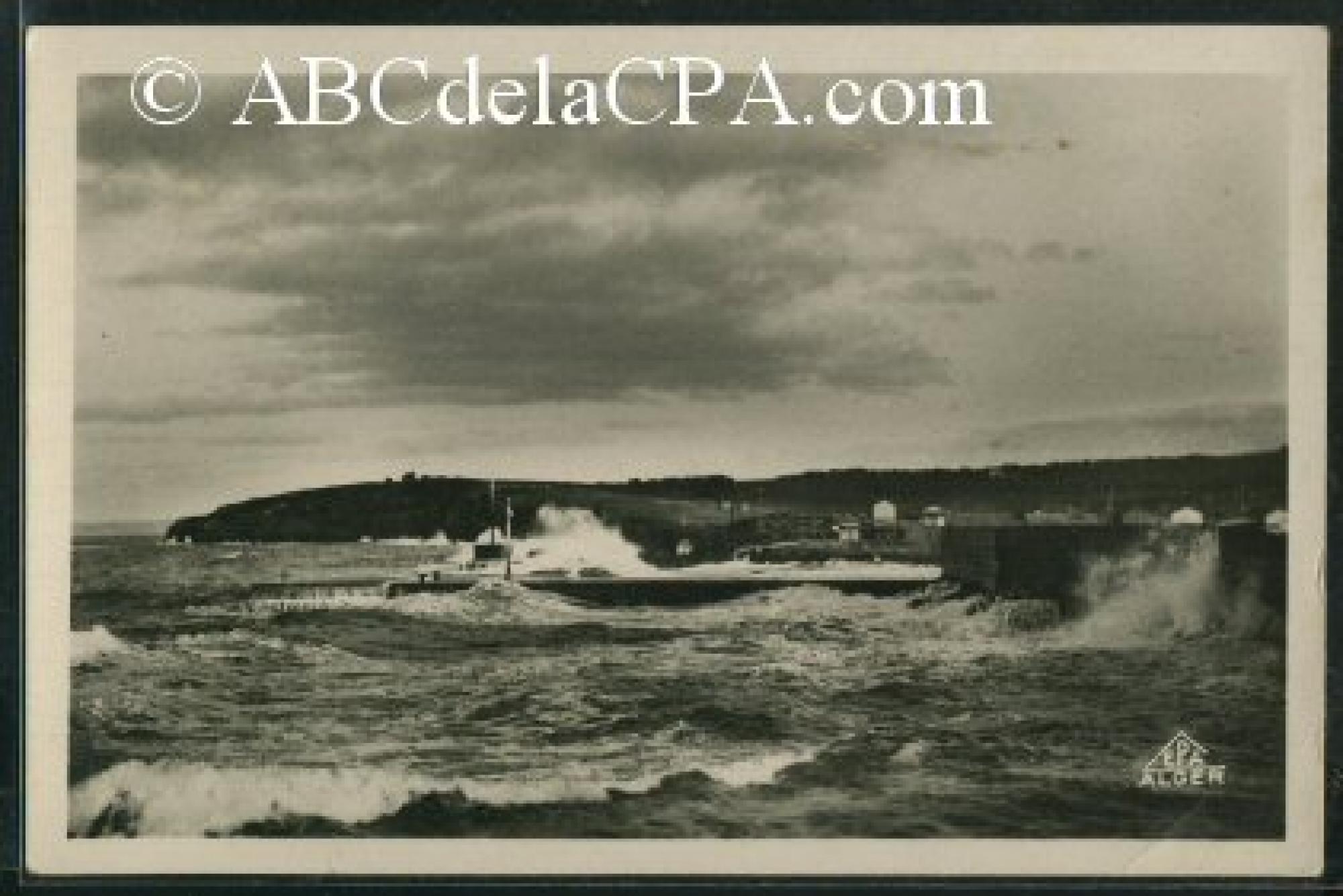 Tipaza  - aspect de la mer en furie