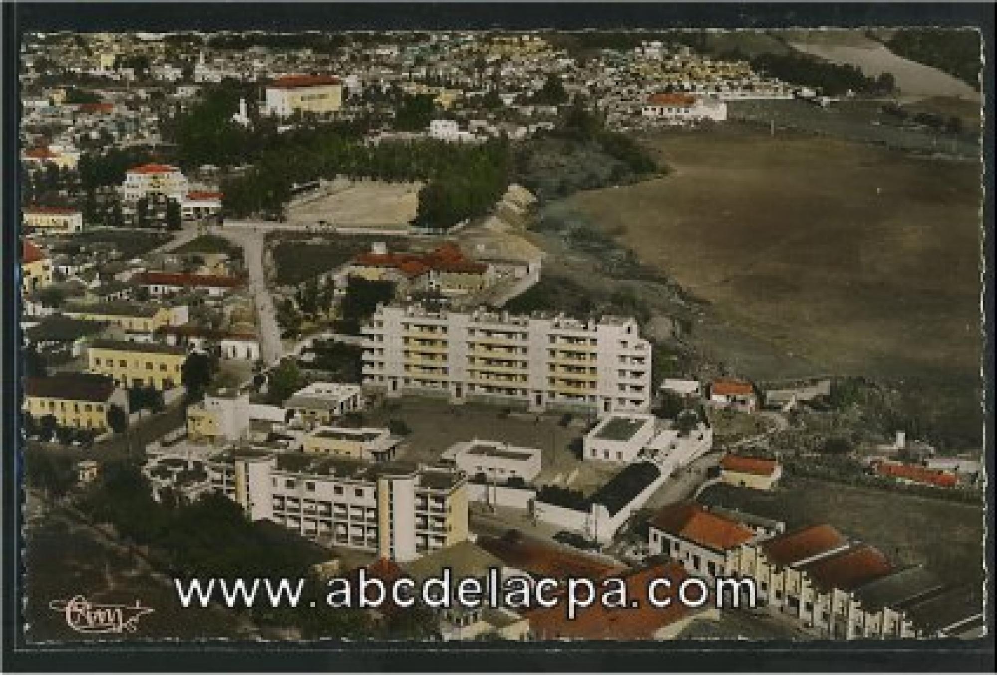 Tizi Ouzou  - vue panoramique aérienne