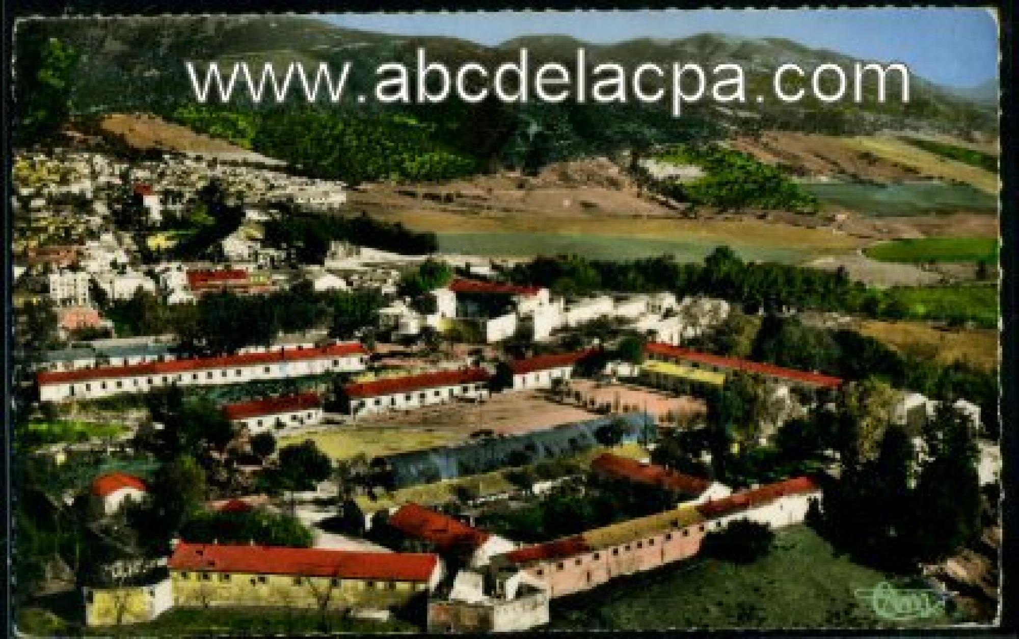 Tizi Ouzou  - vue aérienne sur le bordj et l'hôpital