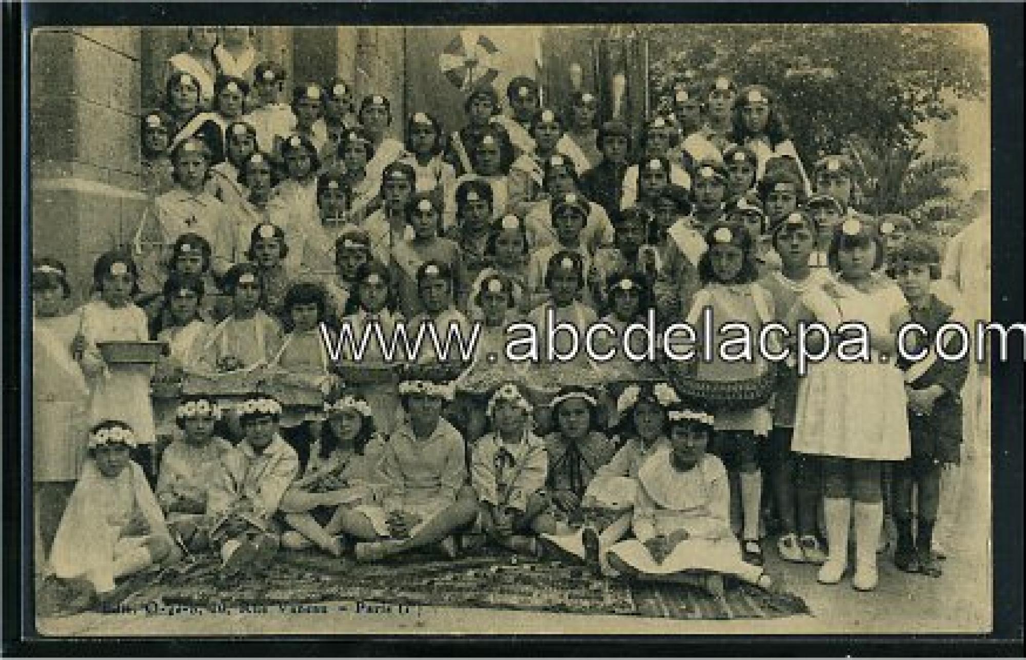 Tlemcen  - paroisse de tlemcen - au dos  notes de catéchisme