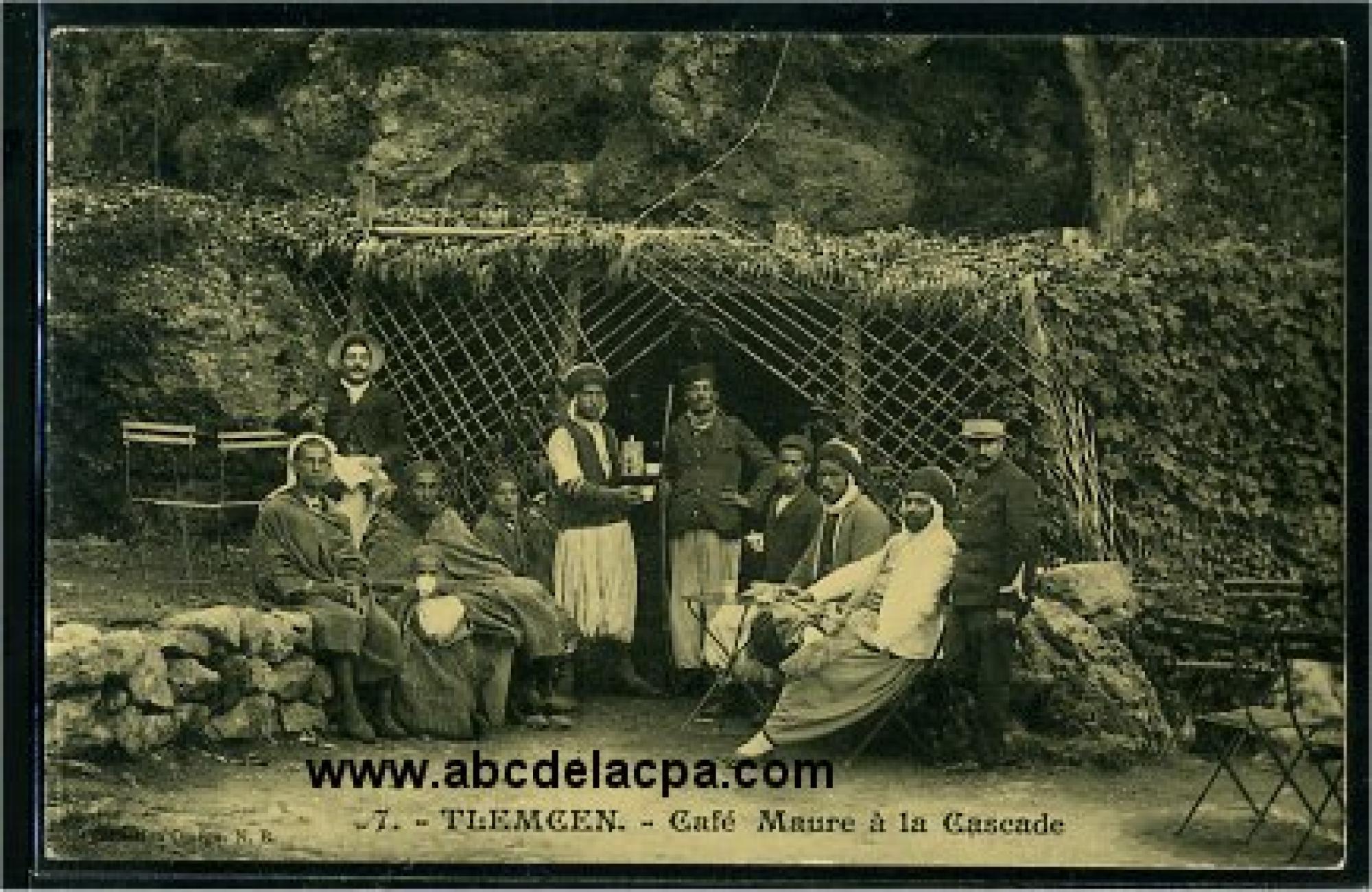 Tlemcen  - café maure à la cascade