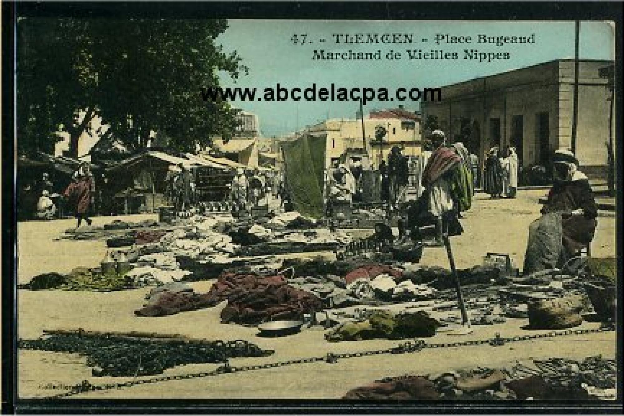 Tlemcen  - place bugeaud - marchand de vieilles nippes