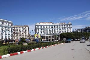 Immeubles coloniaux Photo Annaba Tourisme 2013