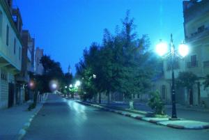 Alleés nuit Lampadaires