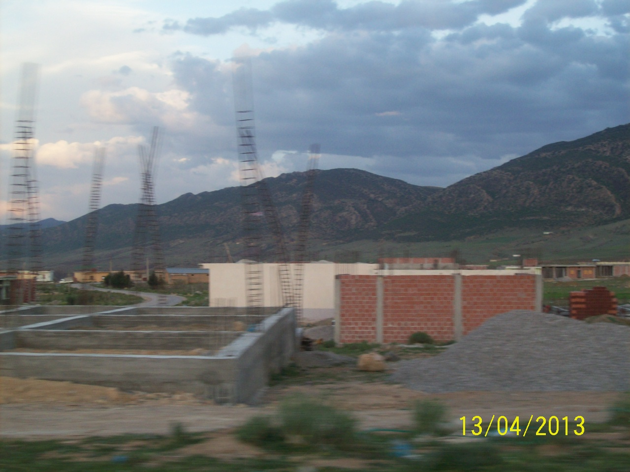 الخروج من قرية يابوس من الجهة الشمالية