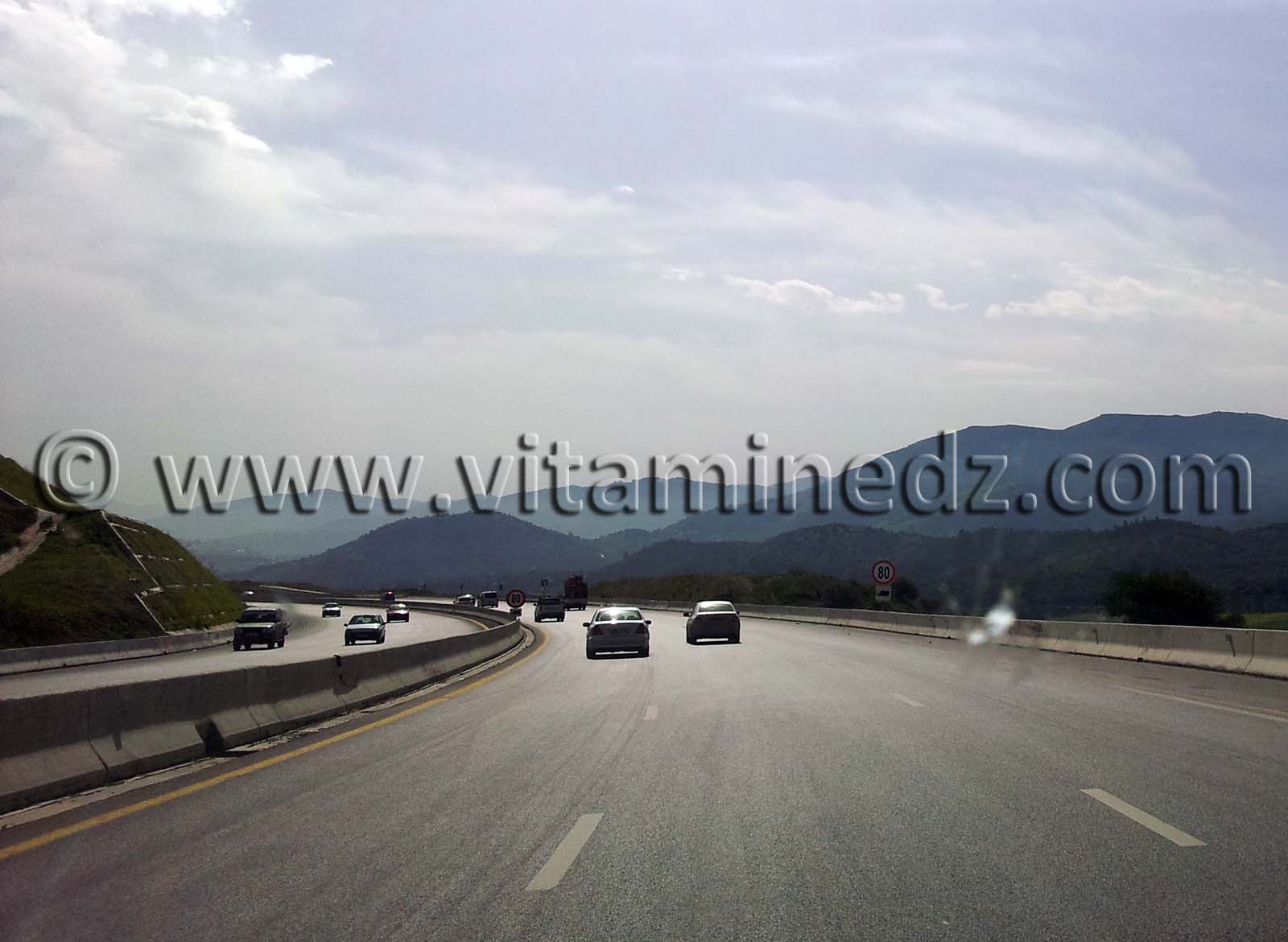 Autoroute Est-Ouest  Alger-Lakhdaria