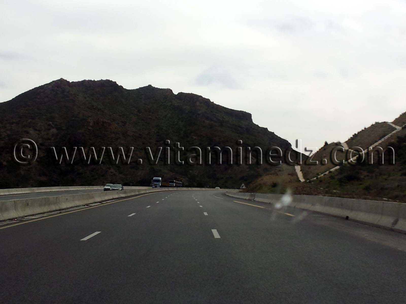 le Tunnel de Lakhdaria de l'Autoroute Est-Ouest