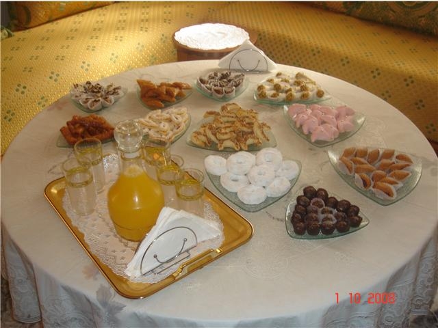 GATEAUX SUITE Art de la table