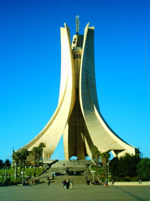 Le sanctuaire des martyrs Monuments