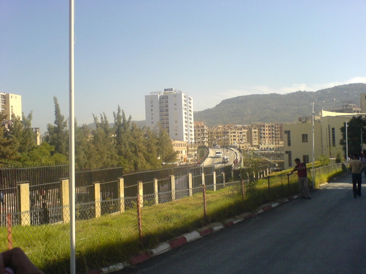 La tour Bâtiments et institutions