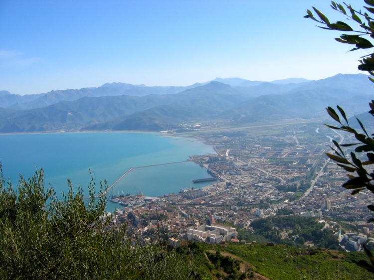 Vue de la baie de Béjaia Villes