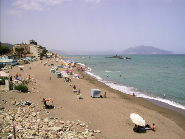 Sable et cailloux Plages
