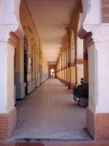 Couloir Bâtiments et institutions
