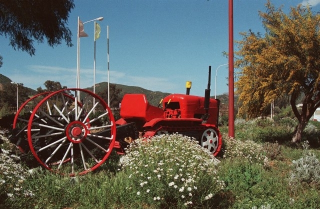 Sur la route de Sidi Akkacha Monuments