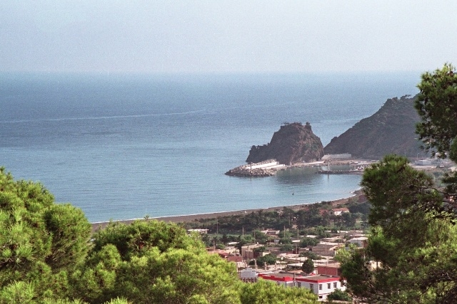 Vue  sur Beni Haoua Villes