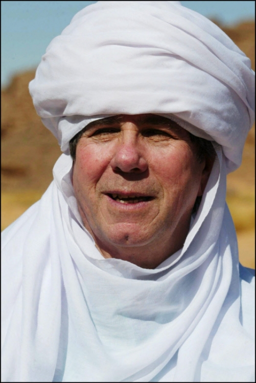 Jean-Louis Debré dans le tassili algerien Politique