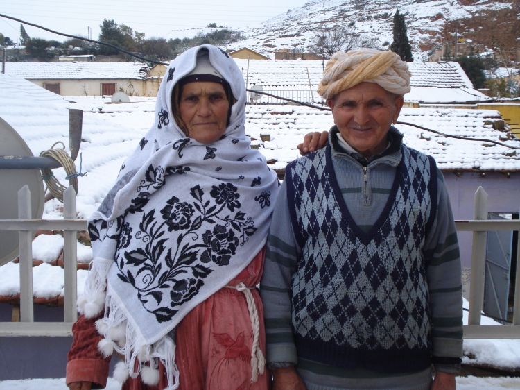 Un couple dans un nuage de neige  dépose par B.Attalahcompagne Nuages