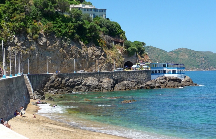 La pointe de Stora Villes