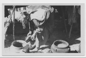 Cuisson du bouillon pour le repas cérémoniel donné à l'occasion de la fête des msamda