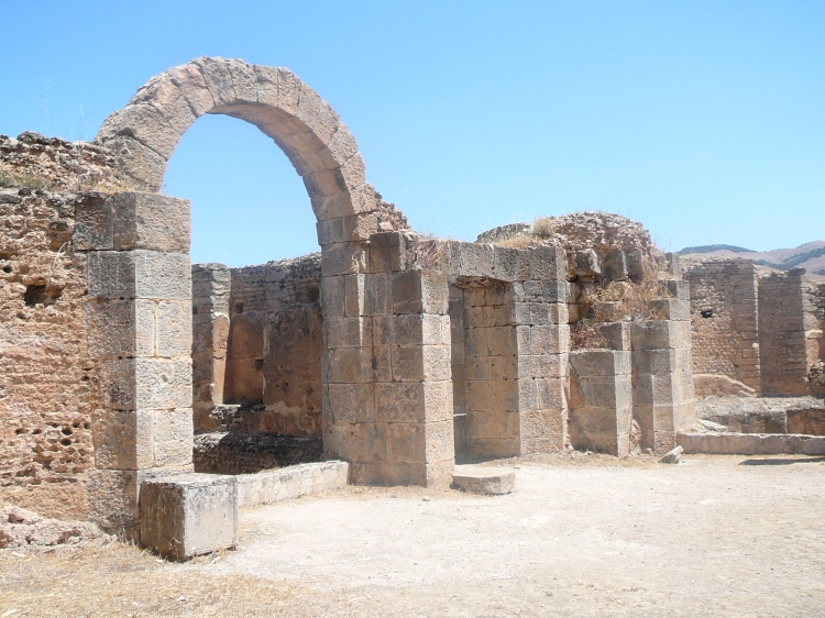Porte ancienne époque galo-romaine Rosaces