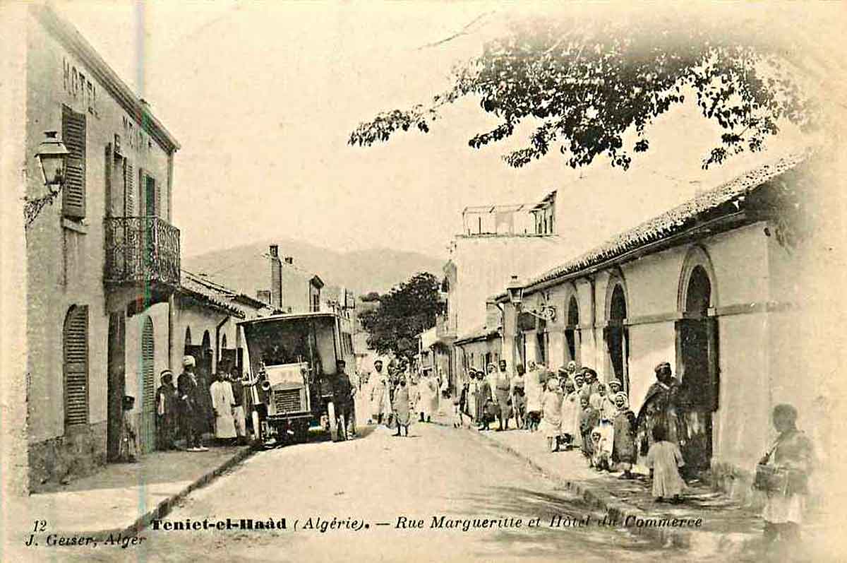 Teniet El Had hotel commerce