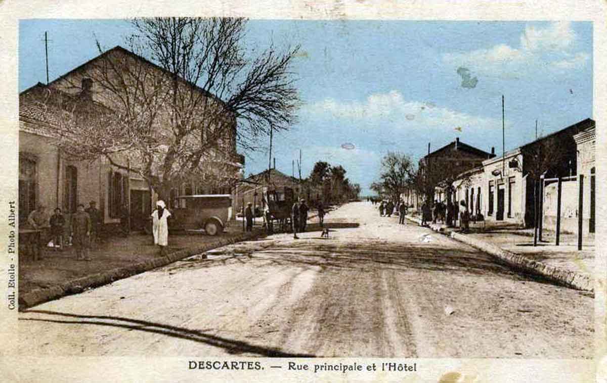 Descartes Rue principale et l'Hotel