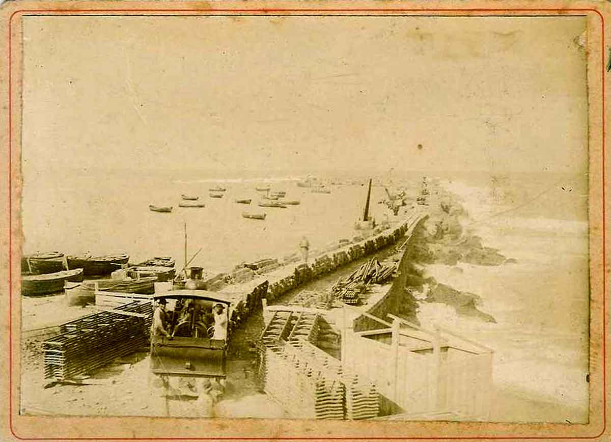 Mosta port construction