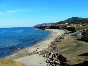 Vue sur la plage d'Azzefoun, Tizi Ouzou