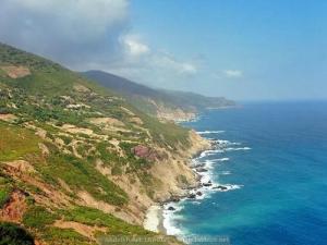 Vue sur la plage de Cap Bougaroun, Skikda