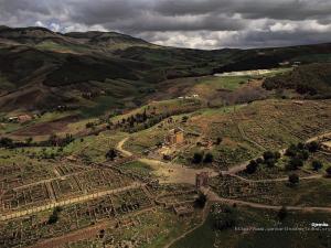 Vue d'ensemble sur les ruines de Djémila, Sétif