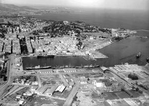 Vue sur le port de Annaba