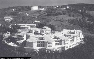Le Préventorium et au fond l'hôtel Casino, 1950