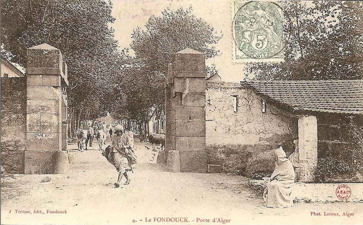 Lefondouk bab