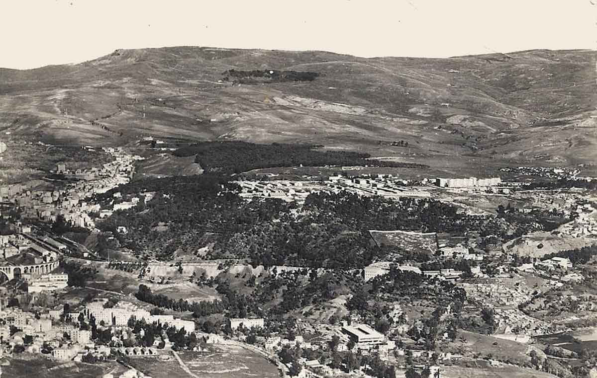 Avion constantine faubourgs