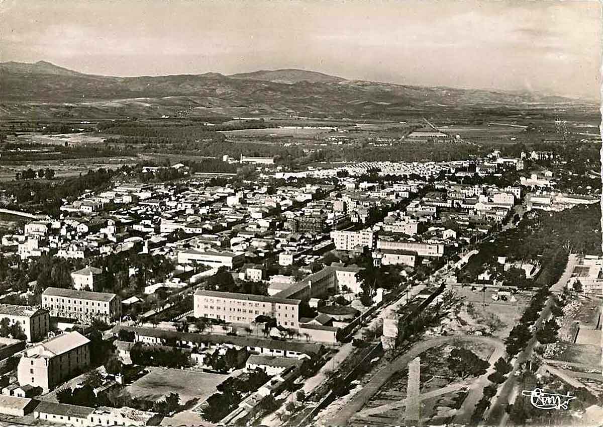 Avion orleansville 5