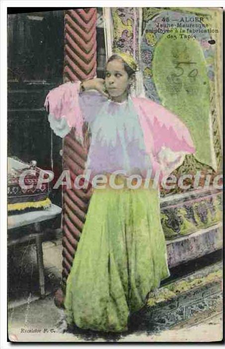 CPA ALGER jeune Mauresque employée à la fabrication des tapis
