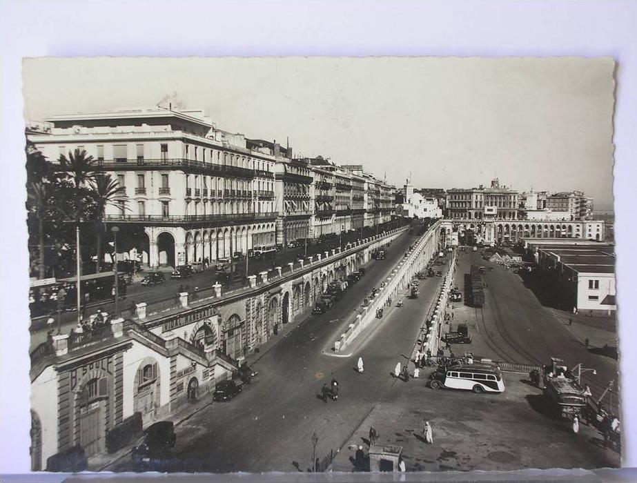 ALGERIE - ALGER - BOULEVARD DE LA REPUBLIQUE ET LES REMPARTS