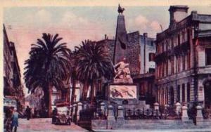 BONE Monument aux Morts et Poste, automobile ancienne