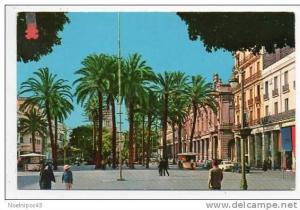 ALGERIE-ANNABA-Cour de la Révolution----------animé e-voitures-kiosques