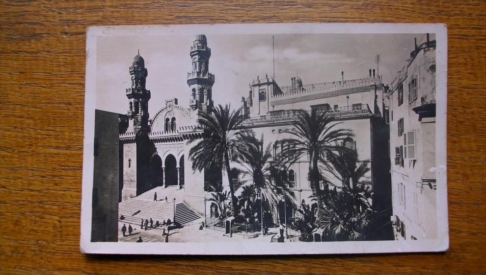 le palais du gouverneur et la cathedrale