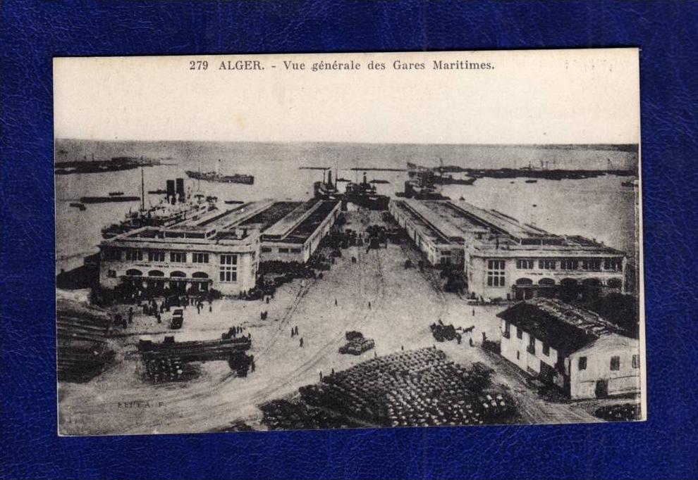ALGERIE / ALGERIEN    Alger    Vue Generale des Gares Maritimes