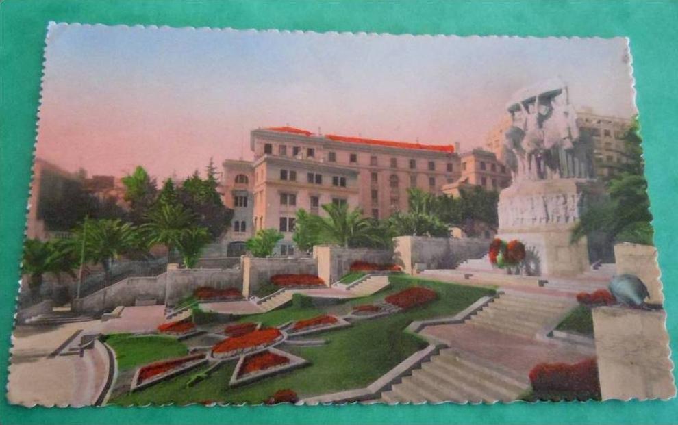 Alger , monument aux morts , M.gras et E Monestes architectes et Bigonet Sculpteur