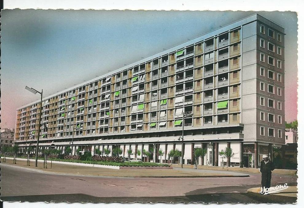 Maison Carrée ( Algérie)  le cours de France