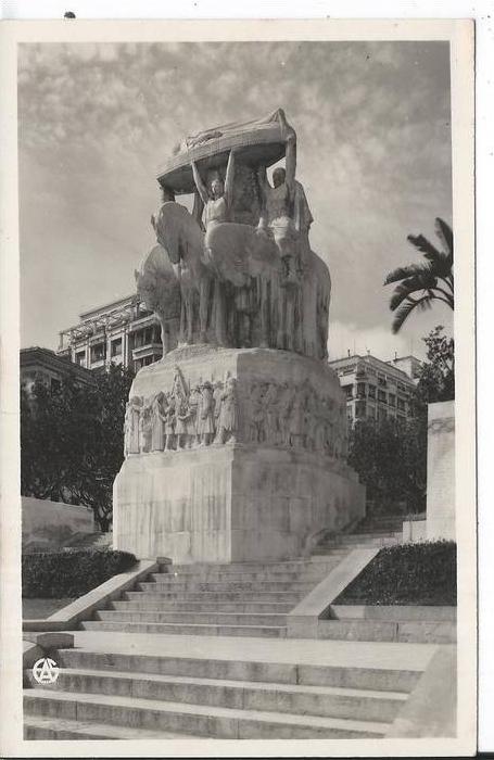 ALGERIE - ALGER - Le Monument aux Morts